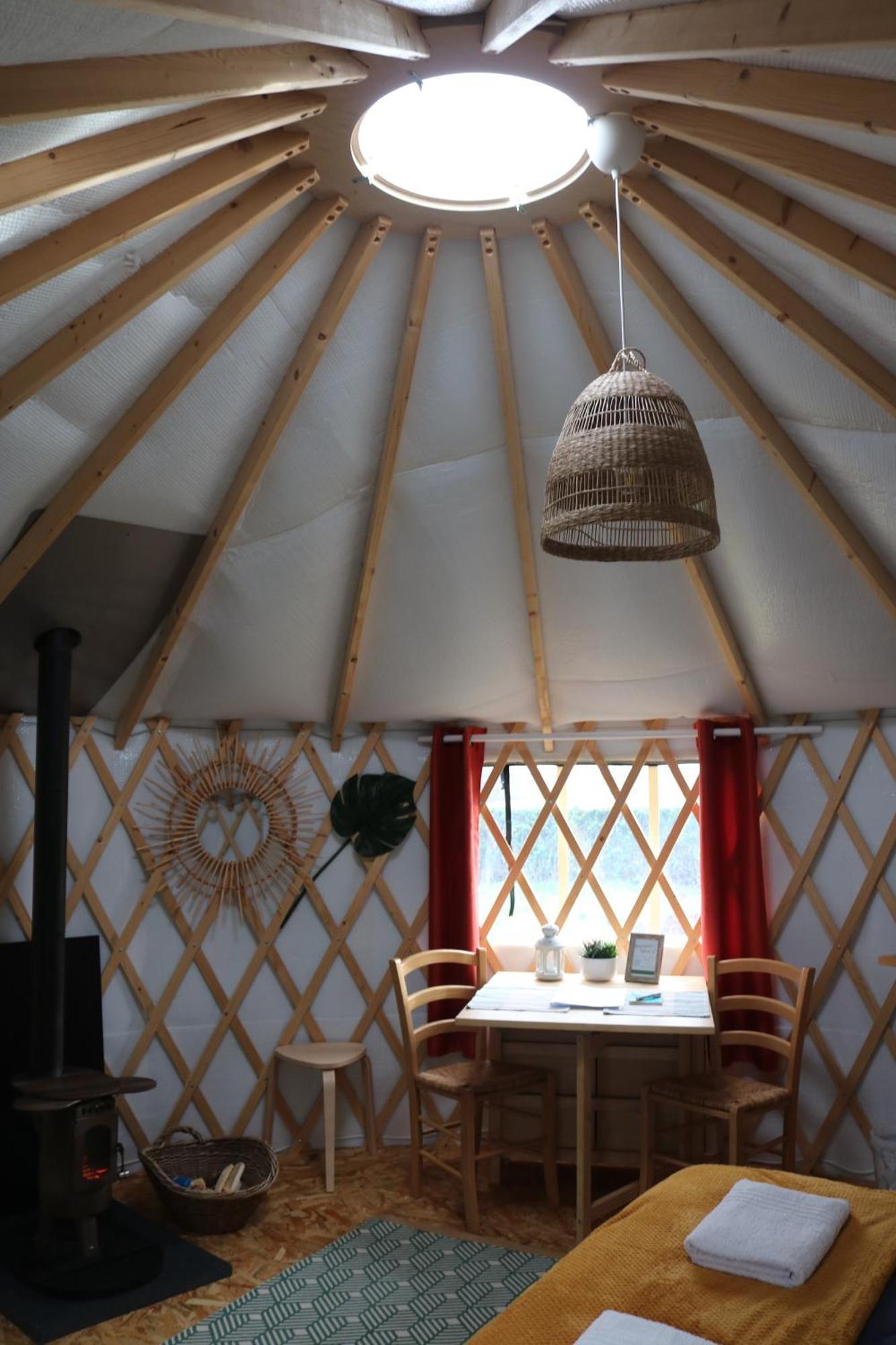 Tui's Nest Glamping Hébergements insolites Faverolles  Esterno foto